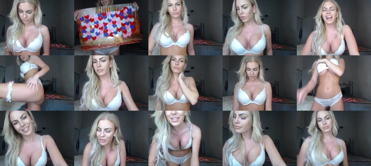 XxRoxieButton-MFC-201711170549_m.jpg