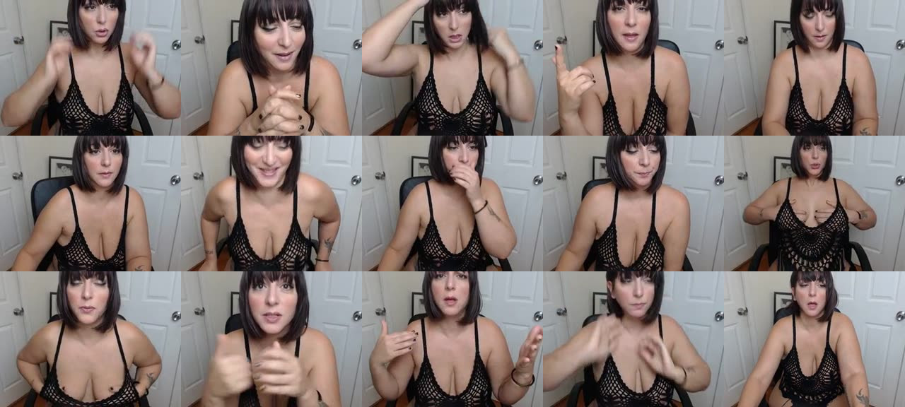 Curvyasfuck-MFC-201712281646_m.jpg