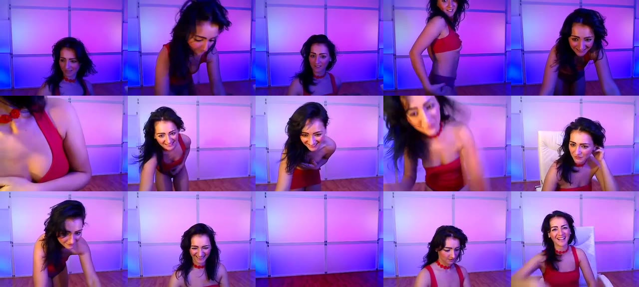 AmeliaNaked-MFC-201809190052_m.jpg