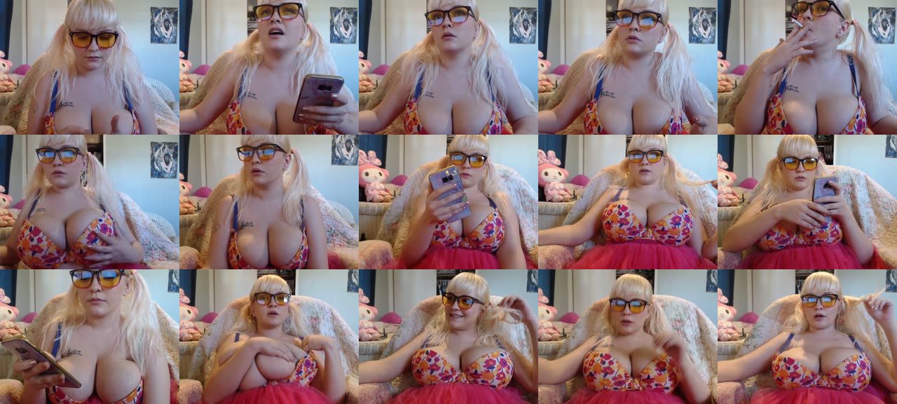 PrincessDust-MFC-201812021634_m.jpg