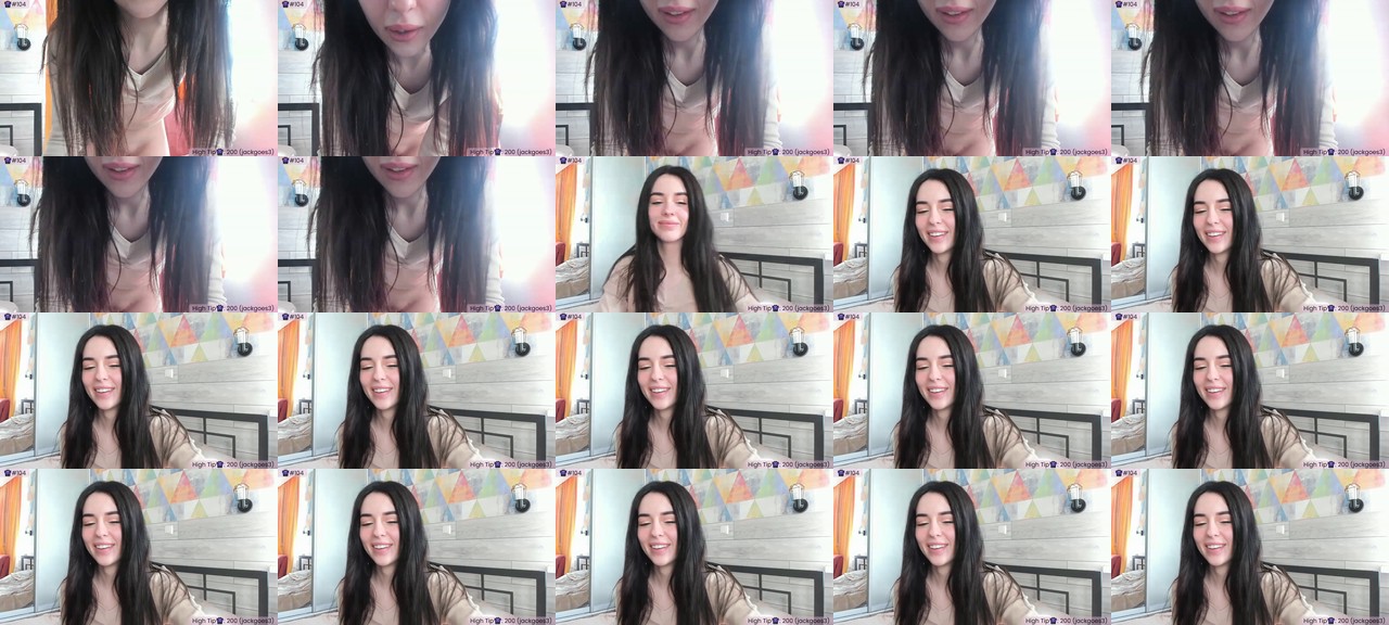 WeirdMe_-MFC-202205020931_m.jpg