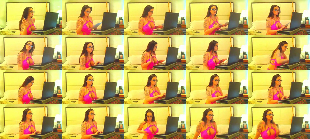 Nikki_Nova-MFC-202107062253_m.jpg