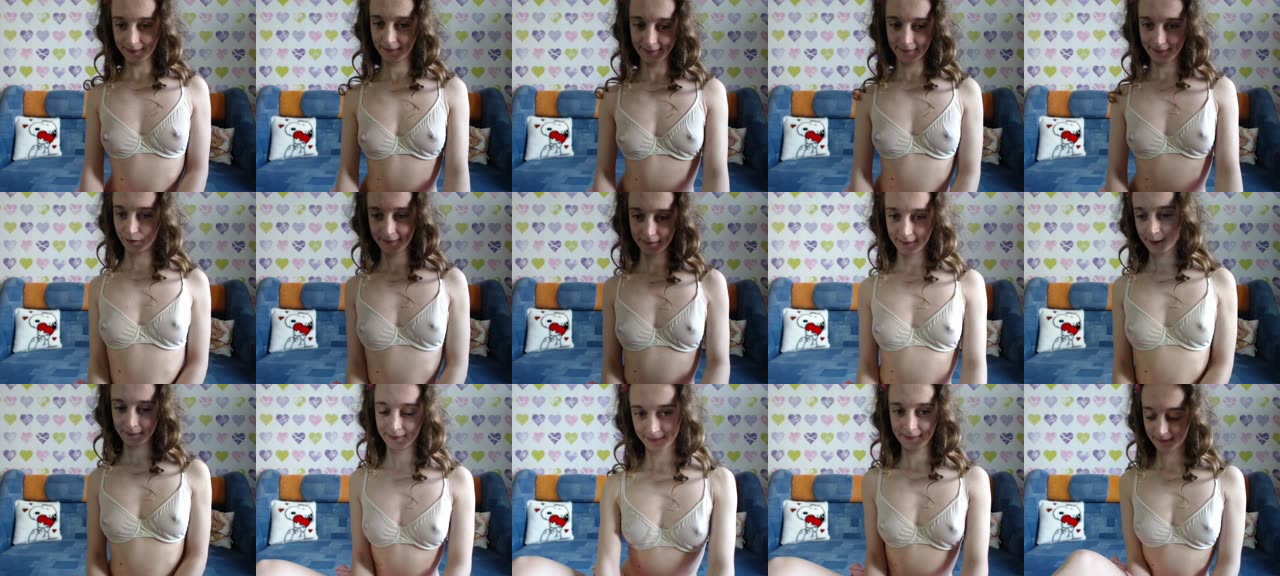 ShySchoolG1rl-MFC-201804271332_m.jpg