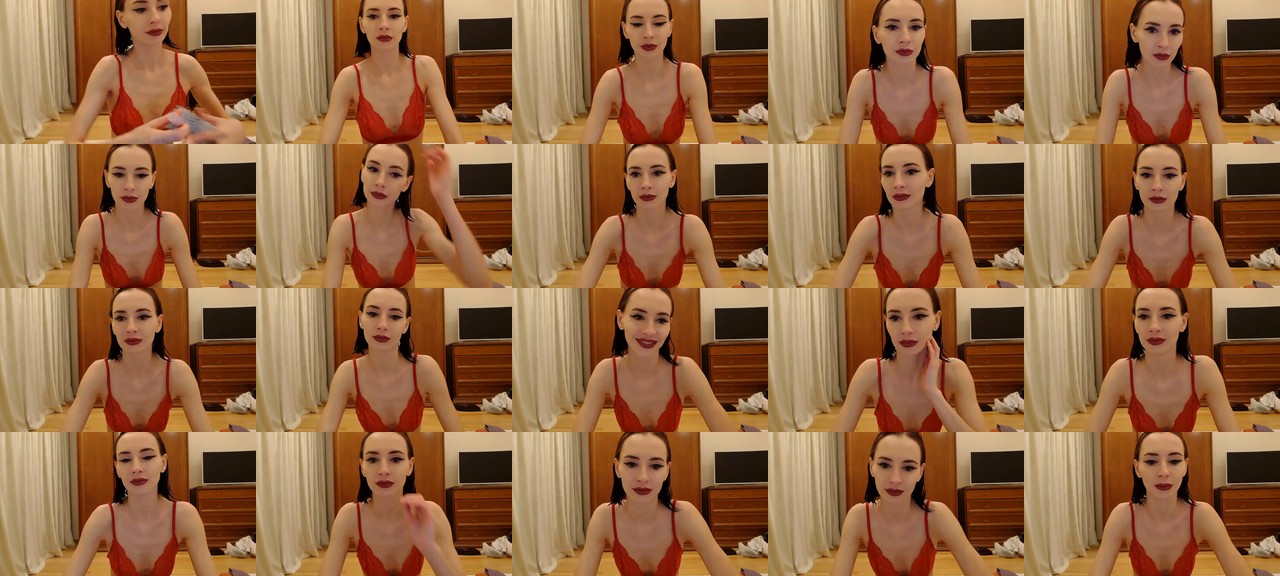 MsLily-MFC-202112161607_m.jpg