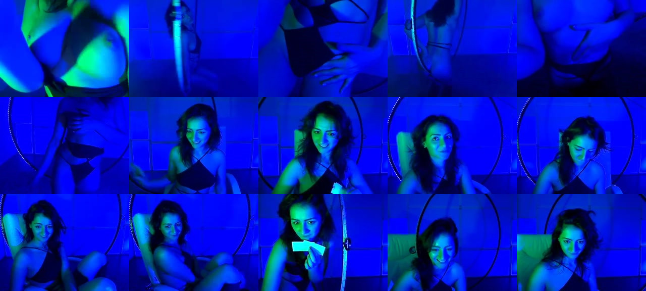AmeliaNaked-MFC-201810240515_m.jpg