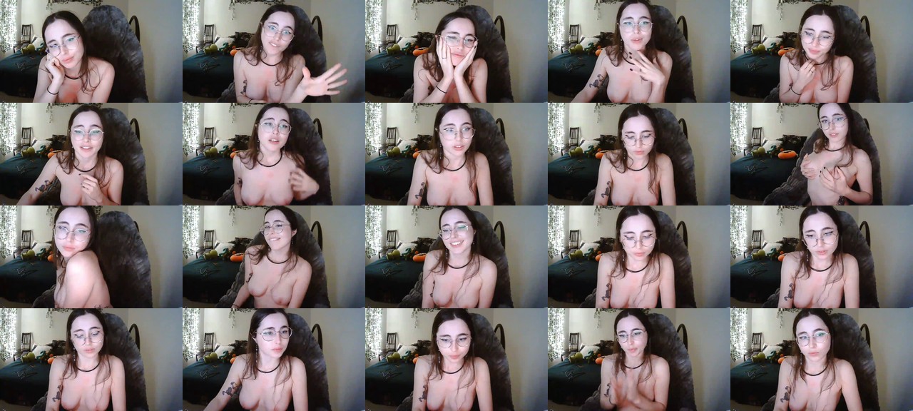 Sarah_Lily-MFC-202110121152_m.jpg