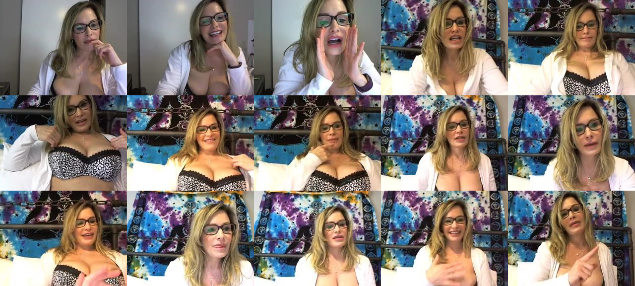 Milf_Goddess-MFC-201804292122_m.jpg