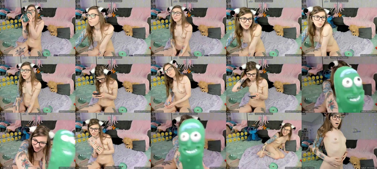 TheSharkQueen-MFC-202004111411_m.jpg