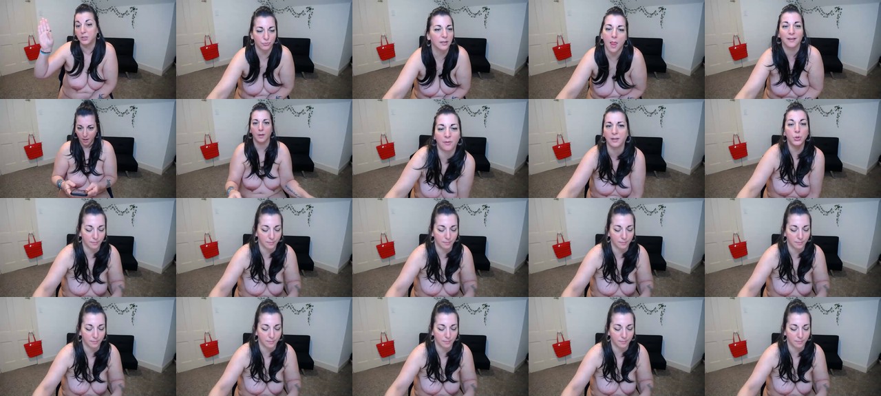 Curvyasfuck-MFC-202201182157_m.jpg