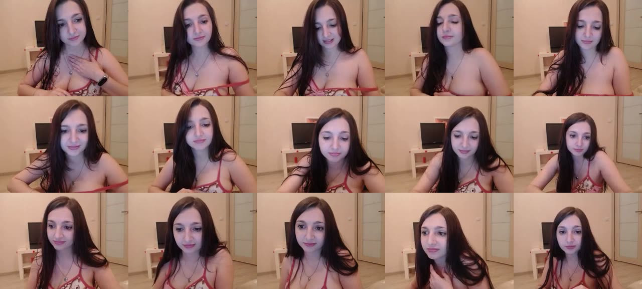 MissAnnaC-MFC-201904071455_m.jpg