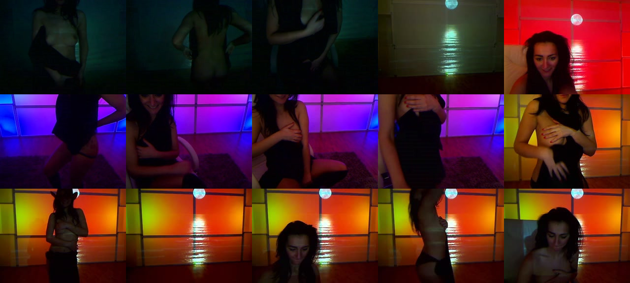 AmeliaNaked-MFC-201801160457_m.jpg
