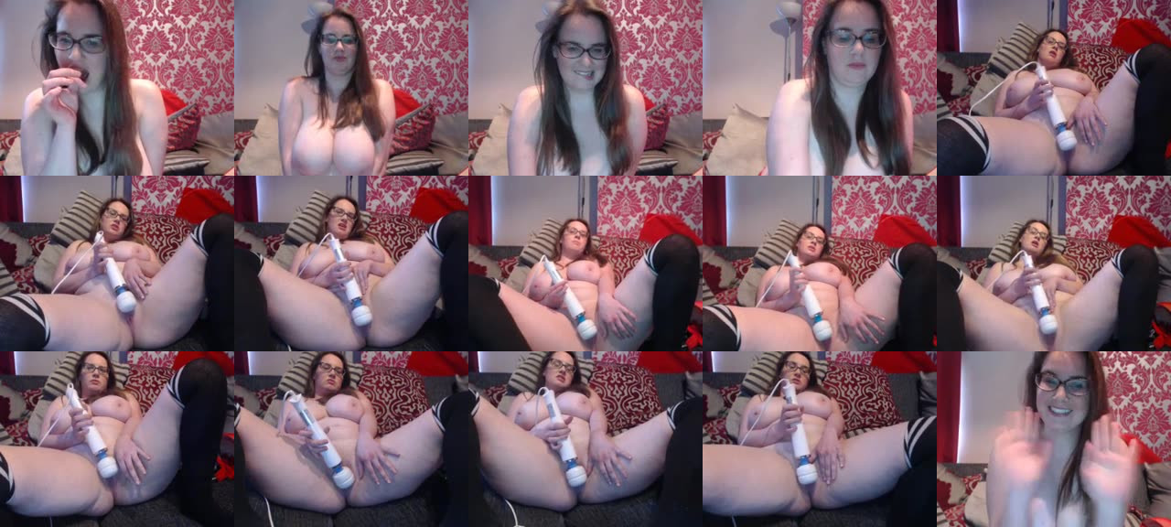 Busty_Bonniex-MFC-201605031202_m.jpg
