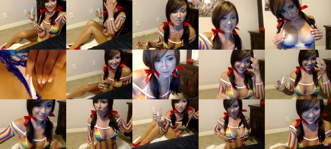 CareForALick-MFC-201605270352_m.jpg