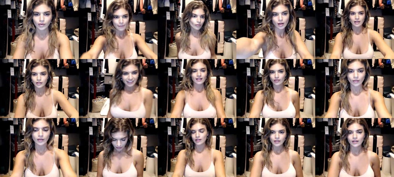 KinkyKristen2-MFC-202003181743_m.jpg