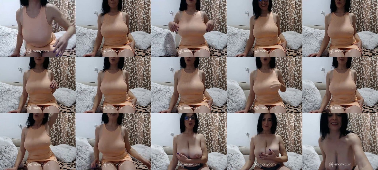 CrazyAdelle-MFC-202011010956_m.jpg