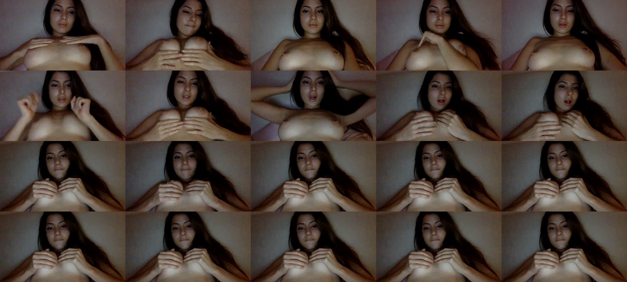 GirlyGirl28-MFC-202210120857_m.jpg