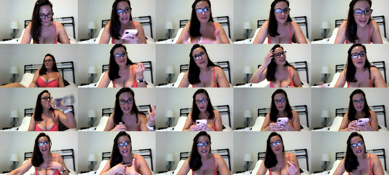 Milf_Goddess-MFC-202111011406_m.jpg