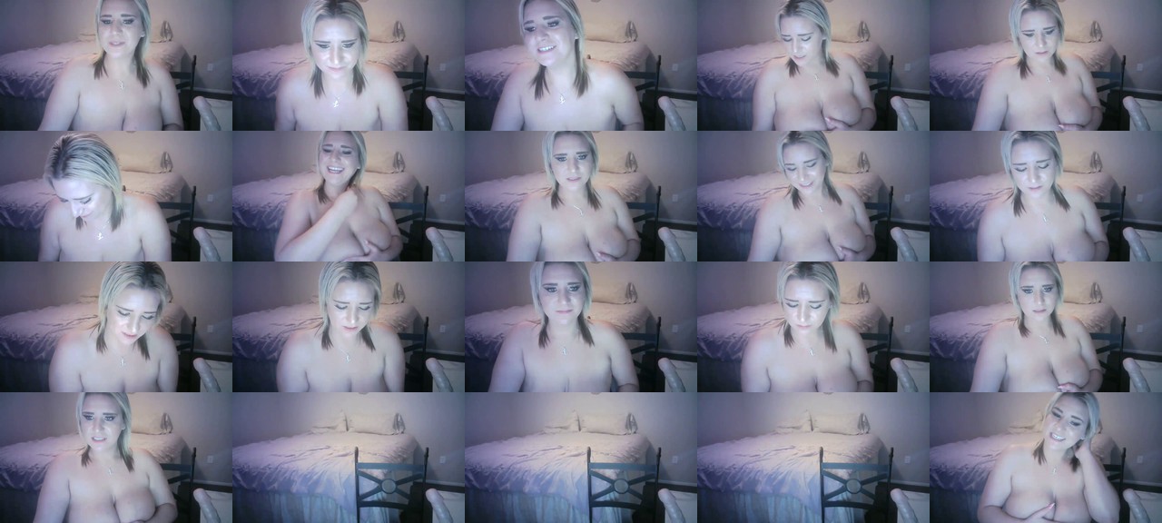 LusciousLindz-MFC-202208291942_m.jpg
