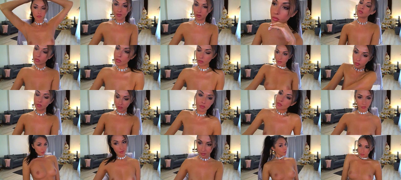Adrianna__-MFC-202201060819.mp4