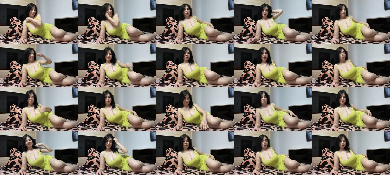 CrazyAdelle-MFC-202101111830_m.jpg