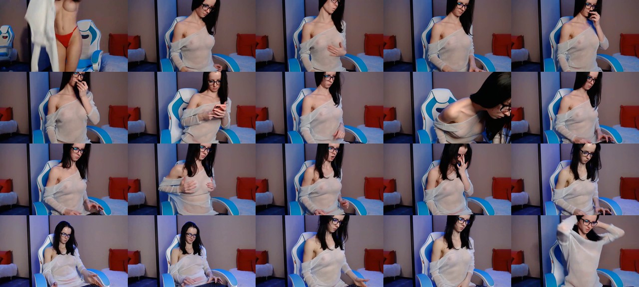 Stunny_Emily-MFC-202203051057_m.jpg