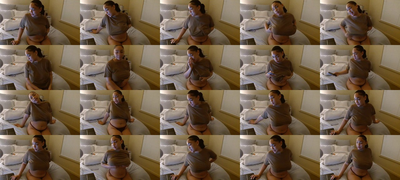 Kissedbylola-MFC-202201040759_m.jpg