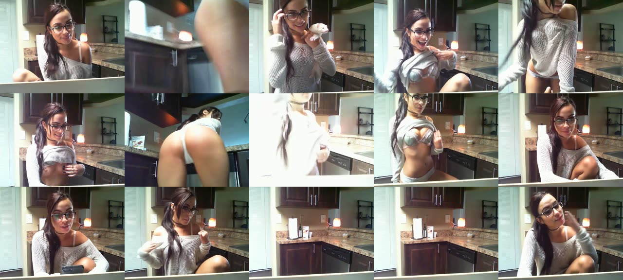 Lipstickkitty-MFC-201710081445_m.jpg