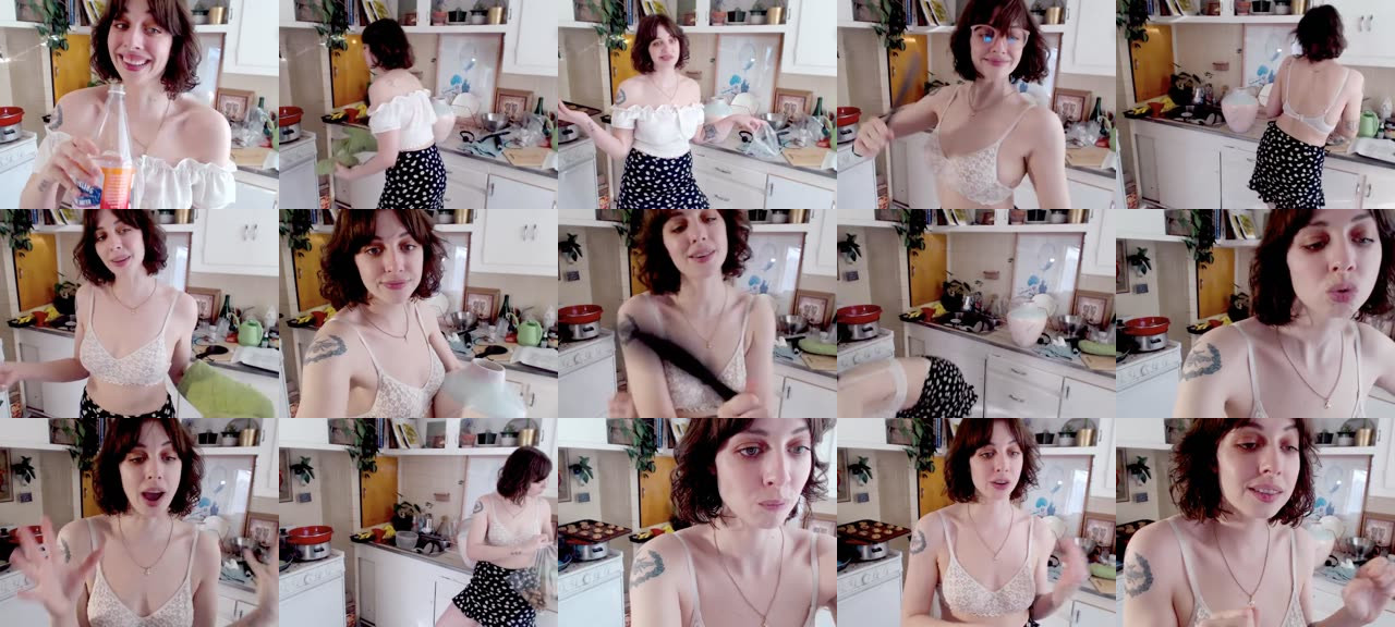 AliceKarina-MFC-201901011945_m.jpg