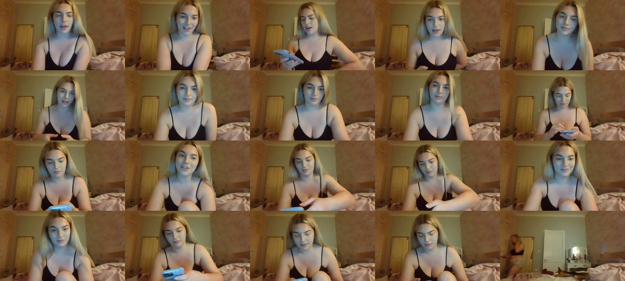 LeelaBuns-MFC-202206252232_m.jpg
