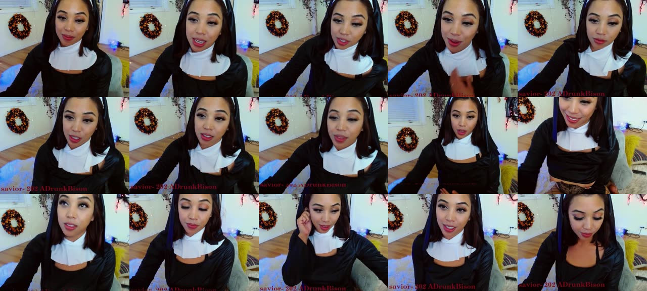 KissingHigh-MFC-201810270512_m.jpg