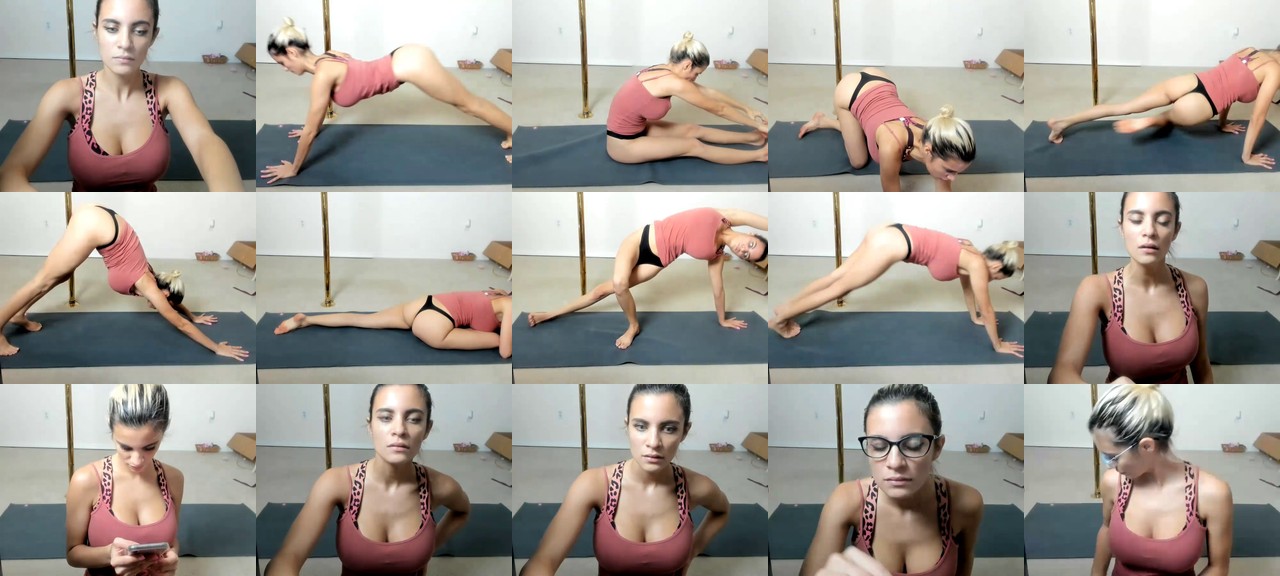 OGBunnyXXX-MFC-201908191922_m.jpg