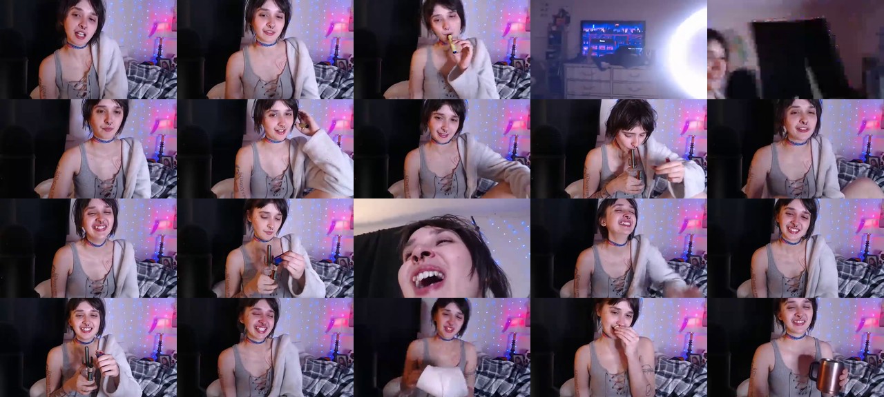 sickgrrl-MFC-202011160441_m.jpg