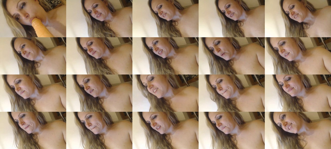 JustLily-MFC-202205062058_m.jpg