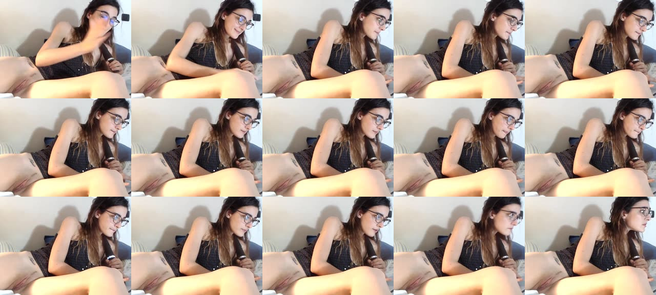 Lynnie_Chloe-MFC-201809242051_m.jpg
