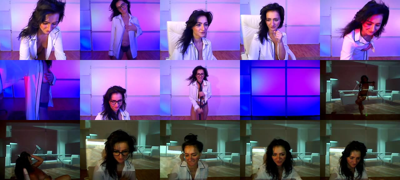 AmeliaNaked-MFC-201808260105_m.jpg