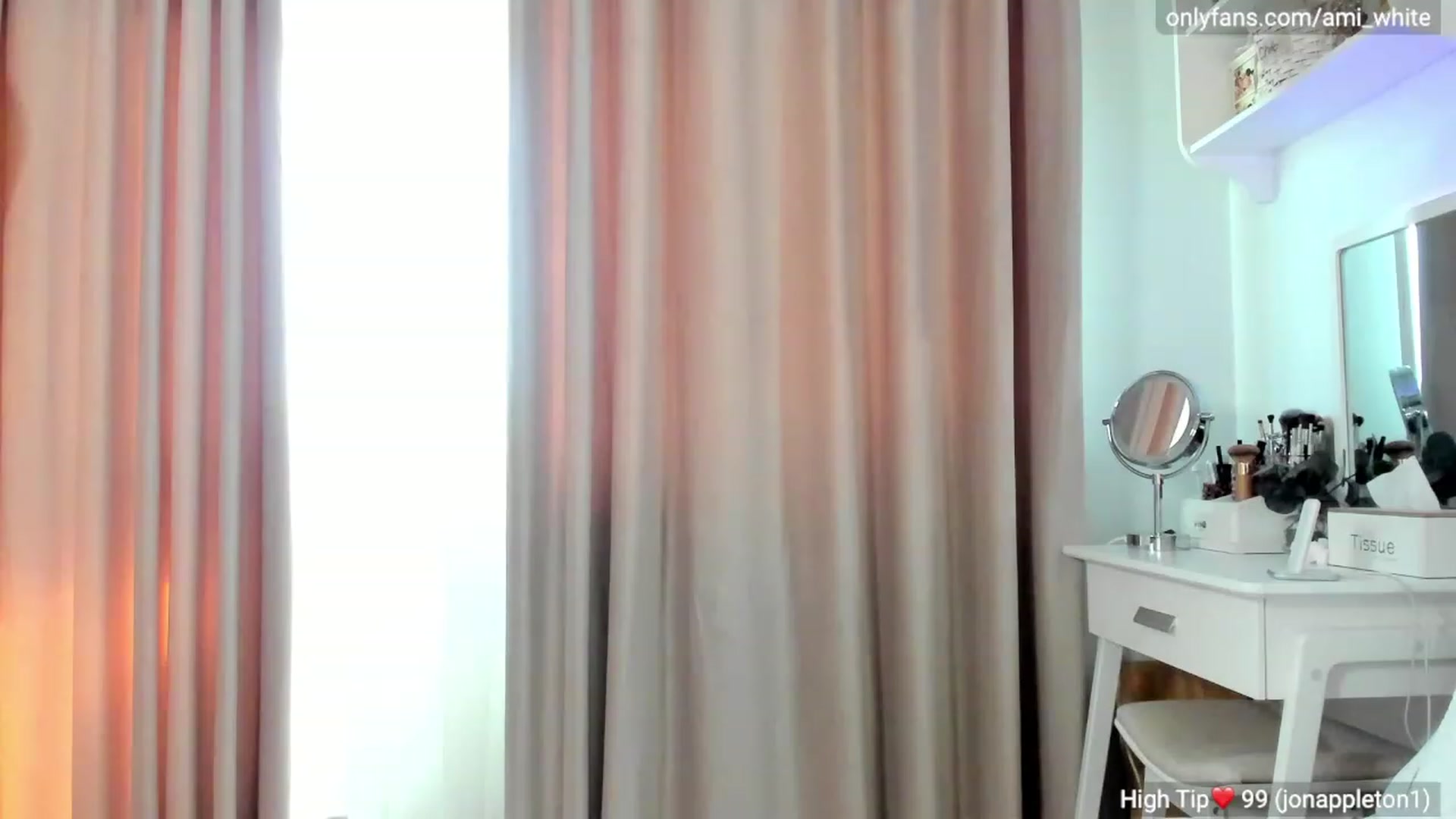 Ami_White video thumbnail