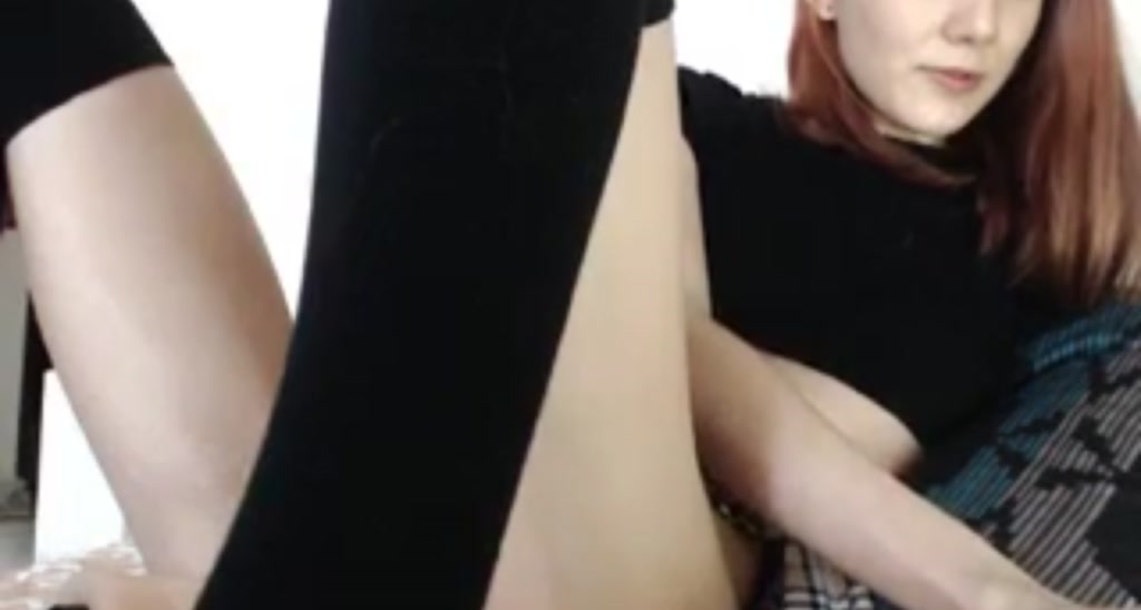 Annie_Holmes video thumbnail