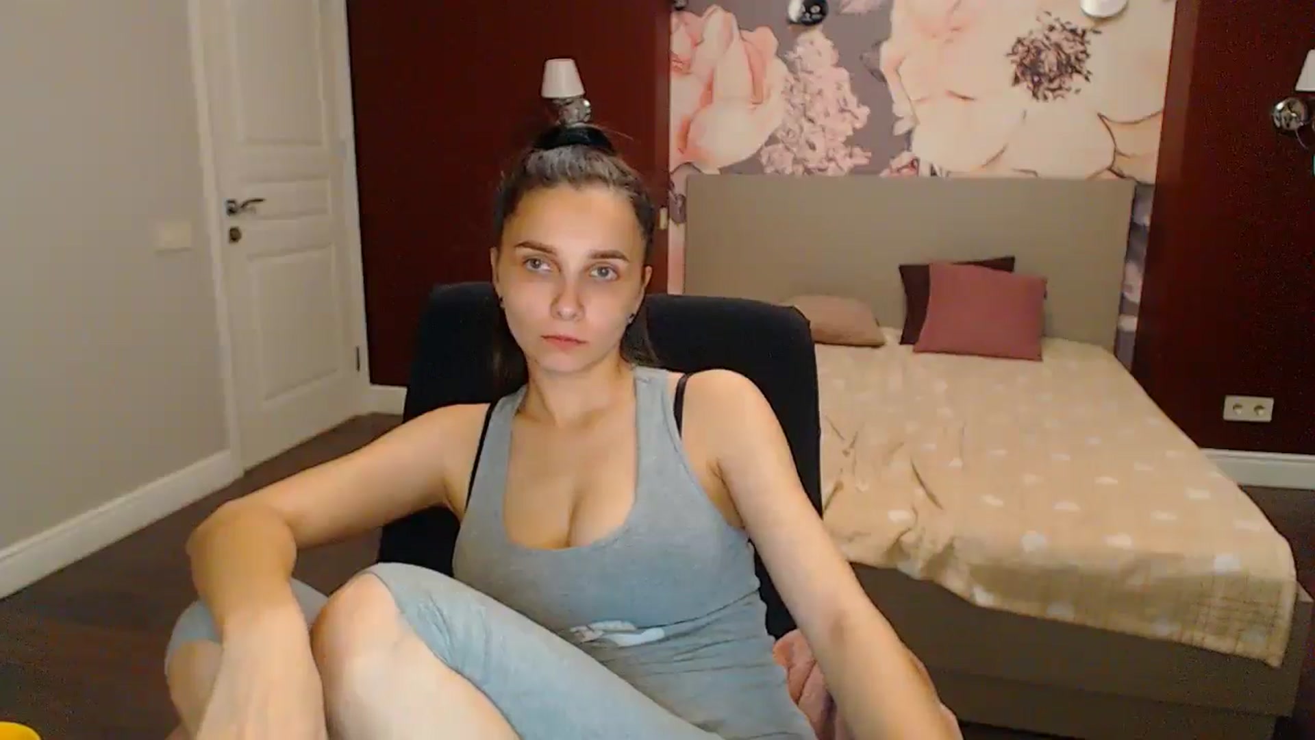 Karina_Mils video thumbnail