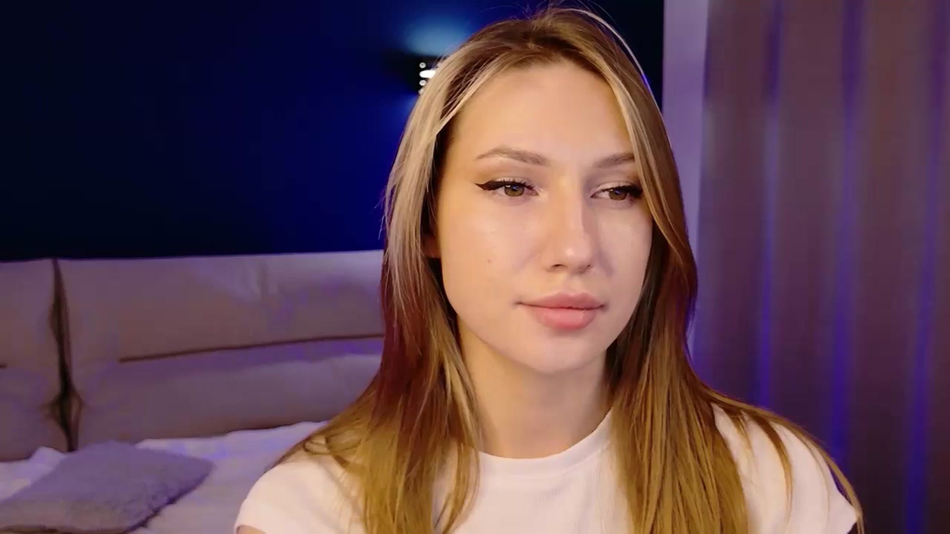 LovelyGin video thumbnail