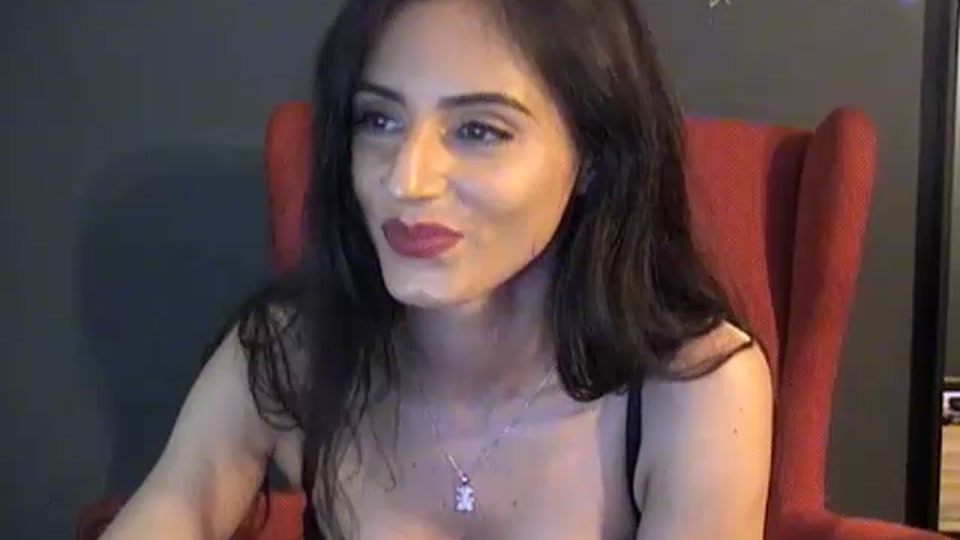 GSarah video thumbnail