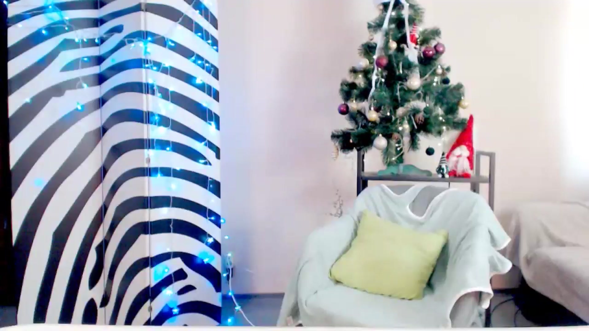 BareflySi video thumbnail