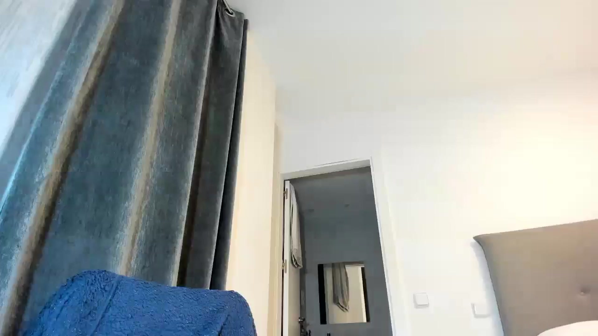 Latina_cum video thumbnail