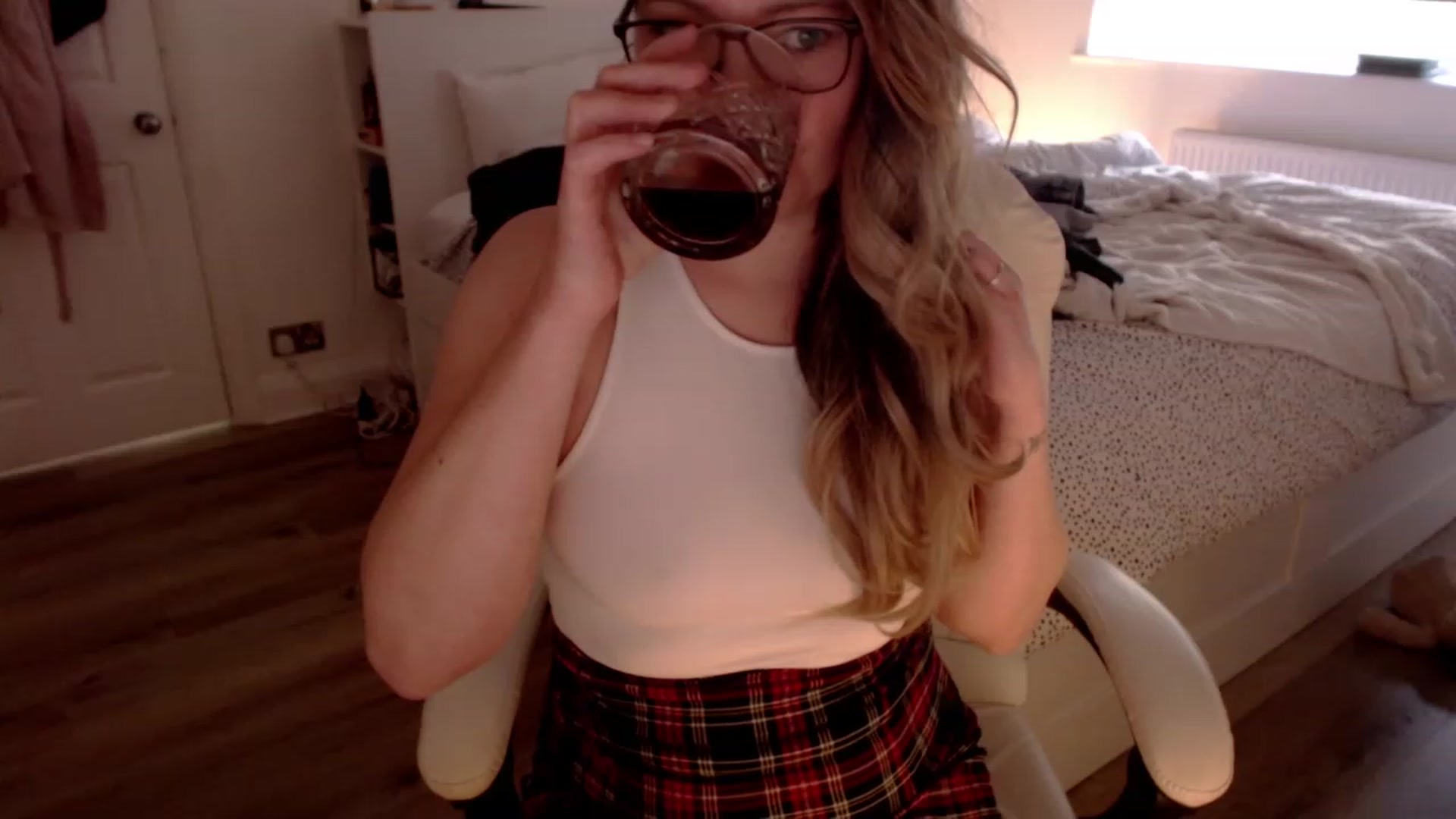 BritHousewife video thumbnail