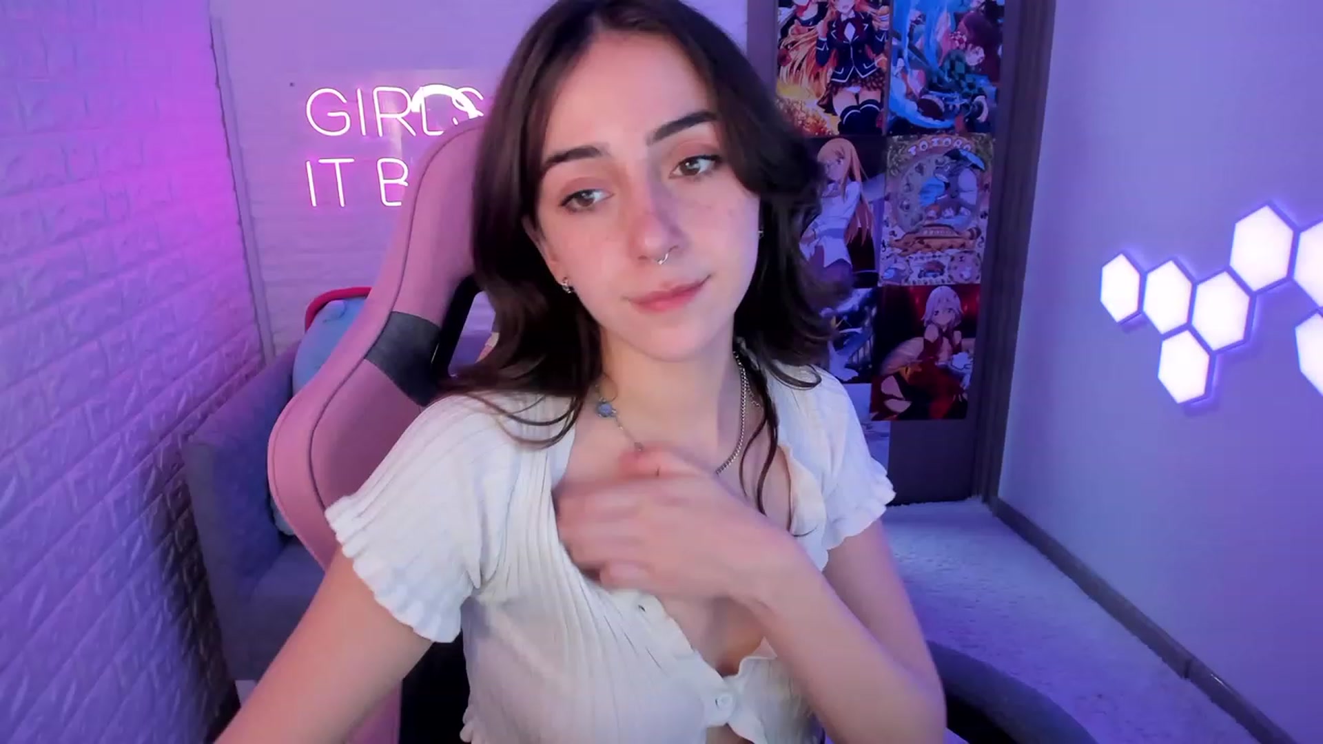 ElsaYoung video thumbnail