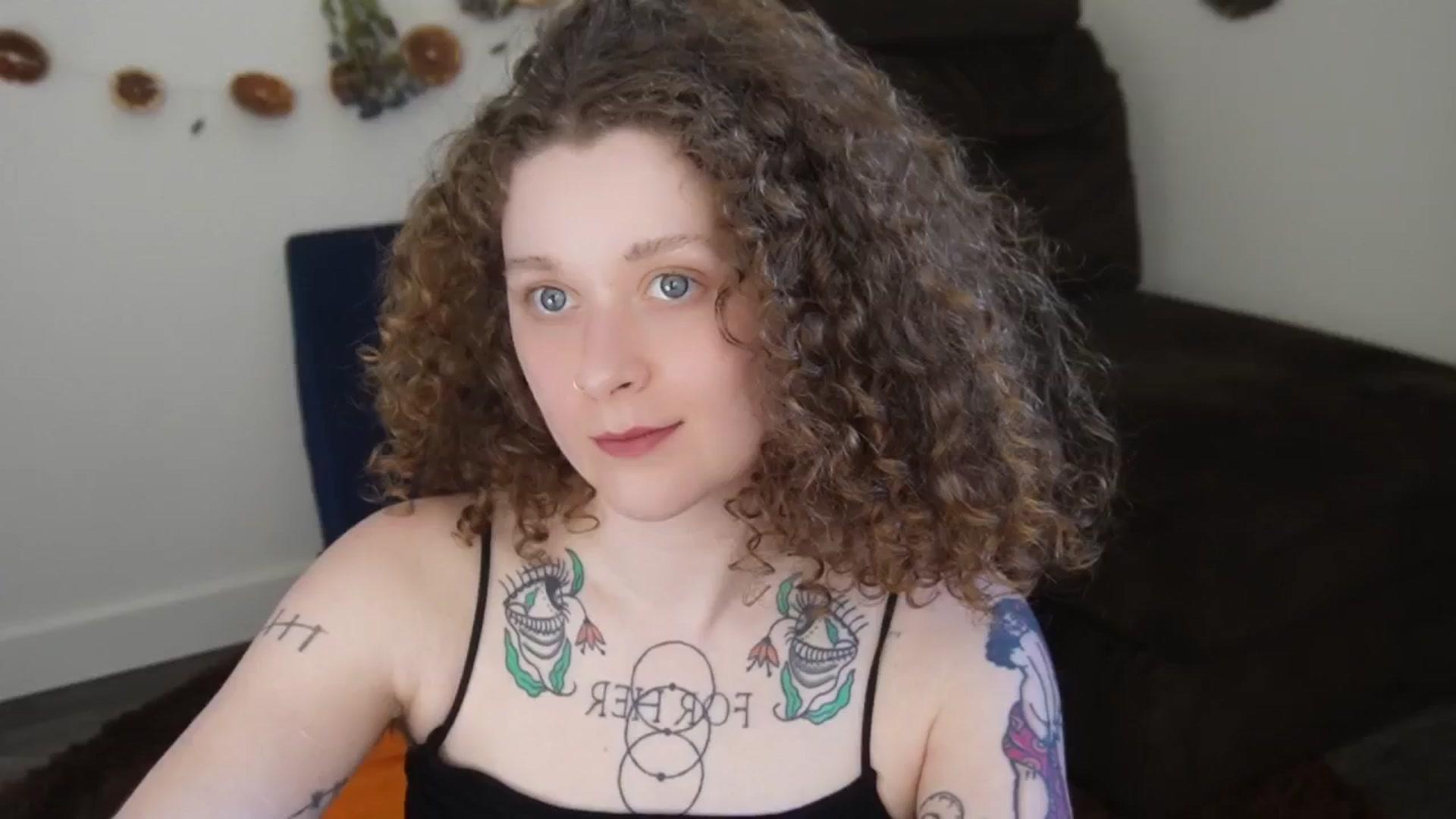 PeachyQueen_ video thumbnail