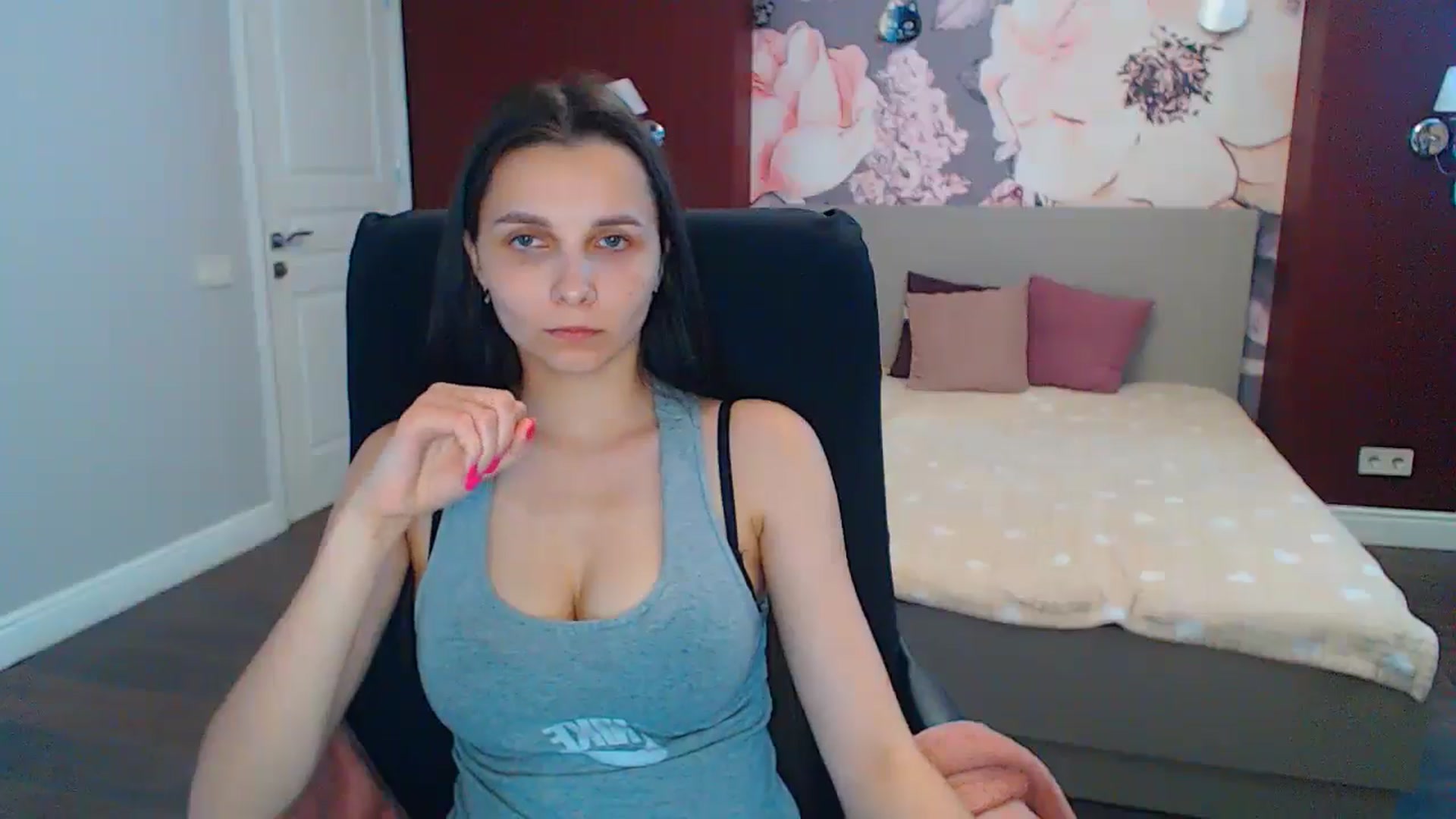 Karina_Mils video thumbnail