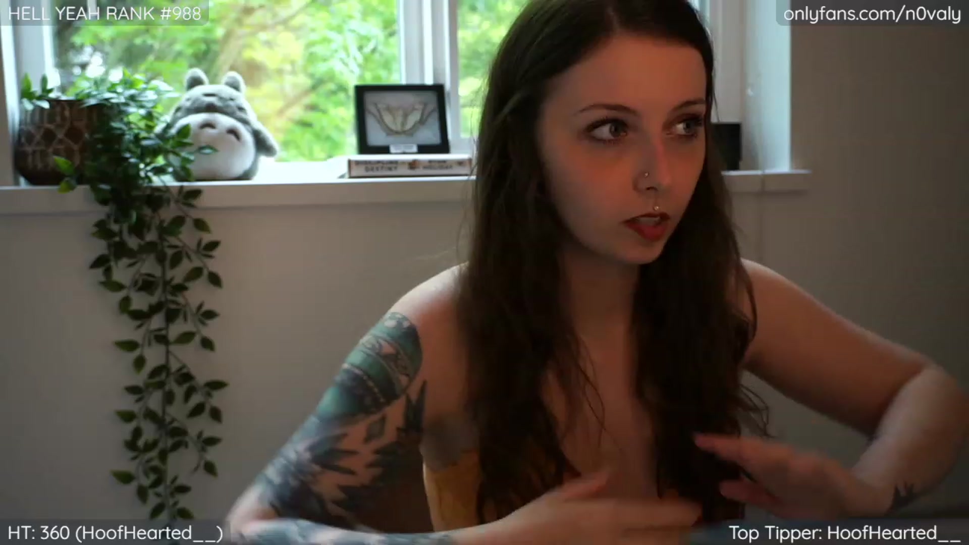 N0valy video thumbnail
