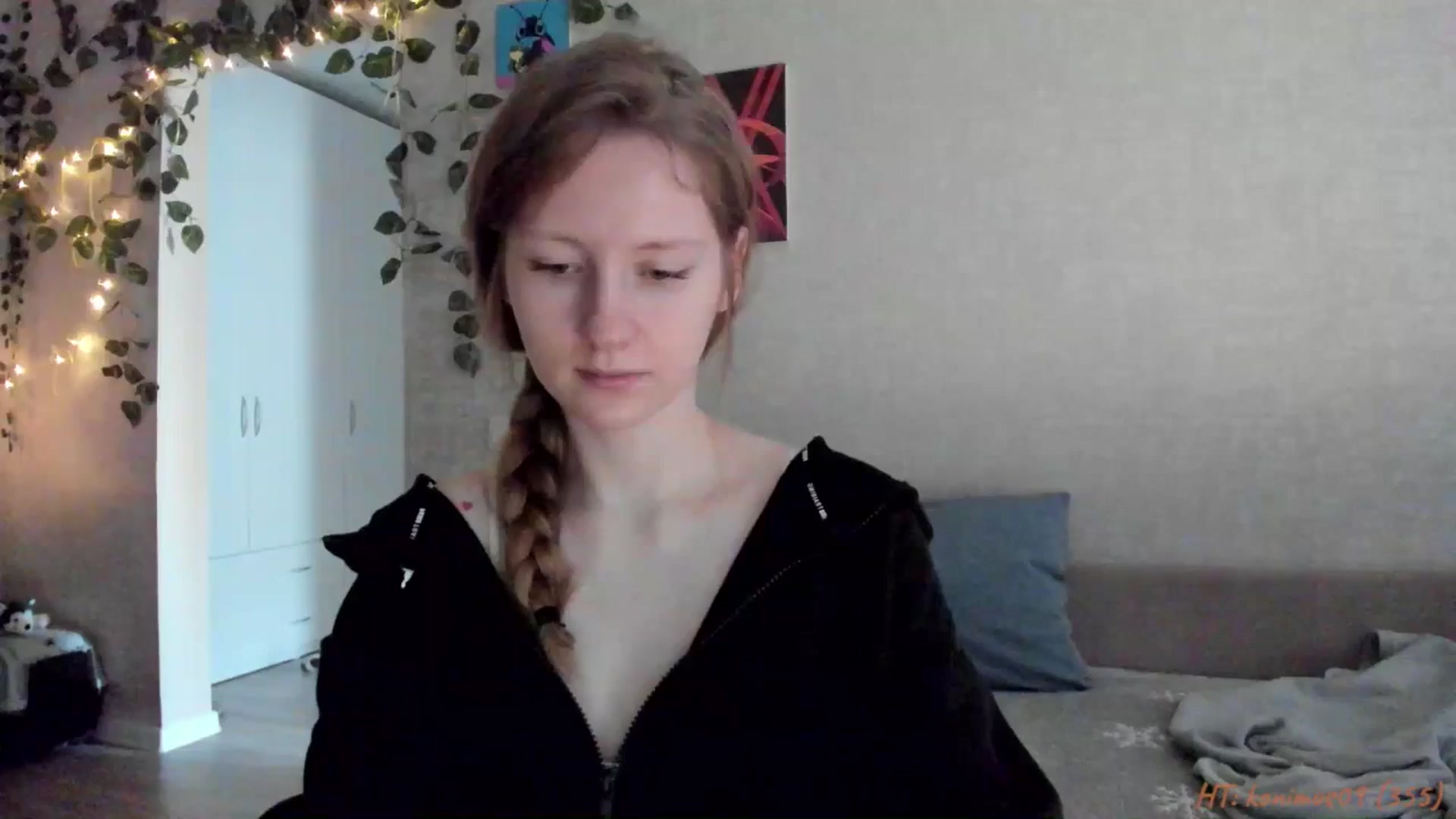 mnialice video thumbnail