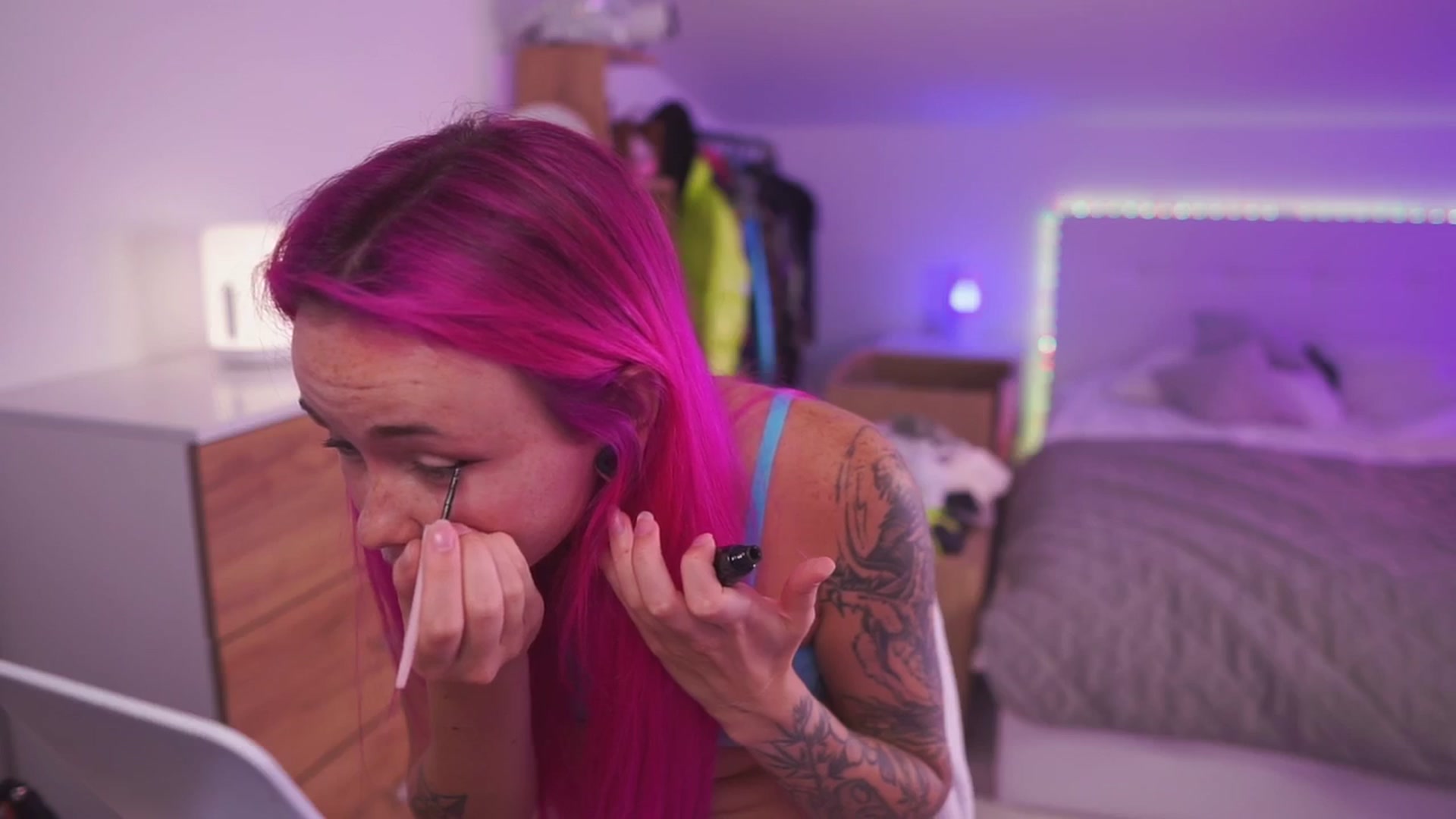 Sarah_Pink video thumbnail