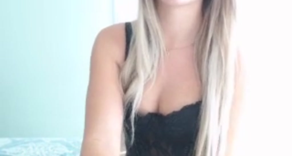 DaniiDoll video thumbnail
